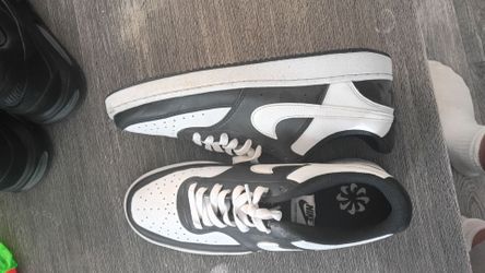 Reverse panda dunks size 10