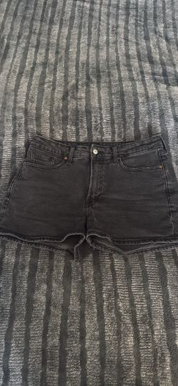 Women’s shorts size 10