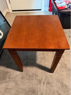 Nice side table for office or bedroom