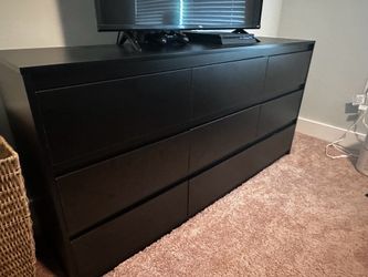 9 Drawer Dresser