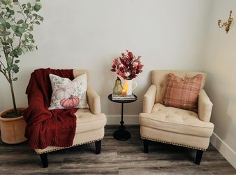 Set of two chairs