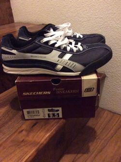 Skechers