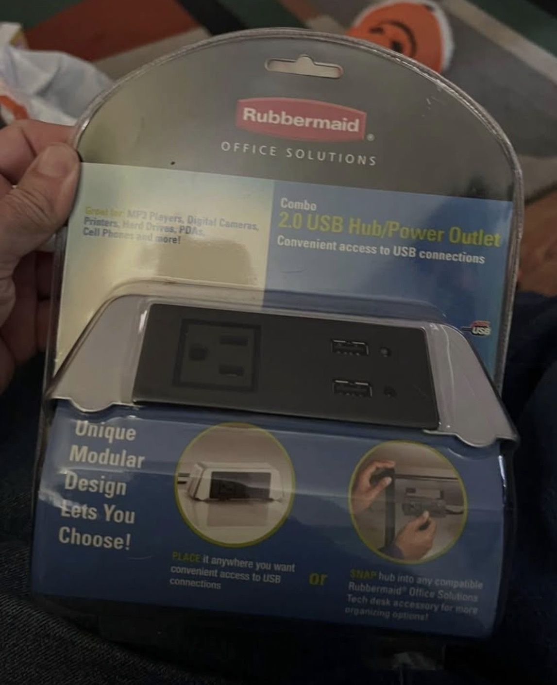 Rubbermaid OFFICE SOLUTIONS Digital Cameras, DAs Combo 2.0 USB Hub/Power Outlet Convenient access to USB connections