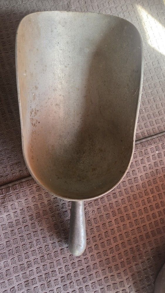 Vintage Grain Scoop 5288 ALUMINUM 