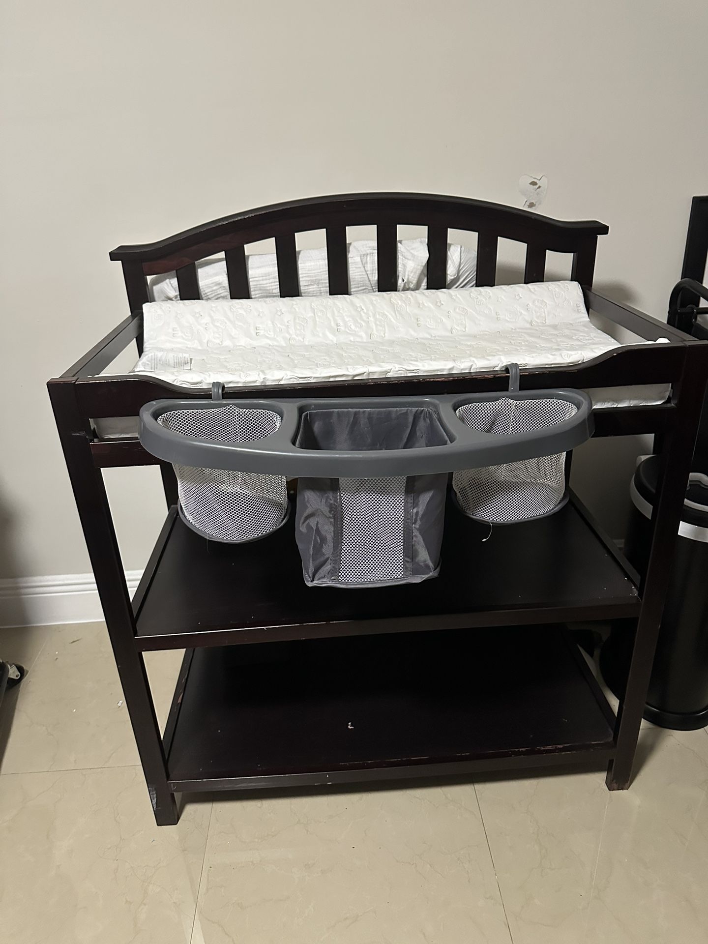 Changing Table With Changing Pad And Diaper Caddy