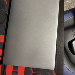 Lenovo IdeaPad 1i 15.6" Laptop