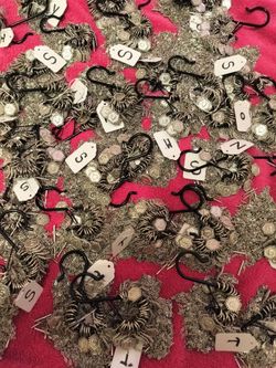 Cadenas con dije de letras 1x $5 o. Venta x Mayoreo