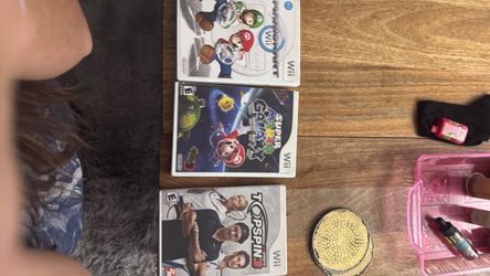 Mario Cart Wii + Super Mario Galaxy Wii + Topspin 3 bundle