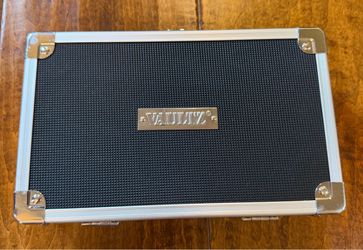 Vaultz LOCKING Storage Box