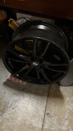 Cracked BMW Wheel Just 1 $30 OBO