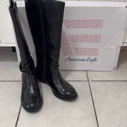 American Eagle Boots (size 9)
