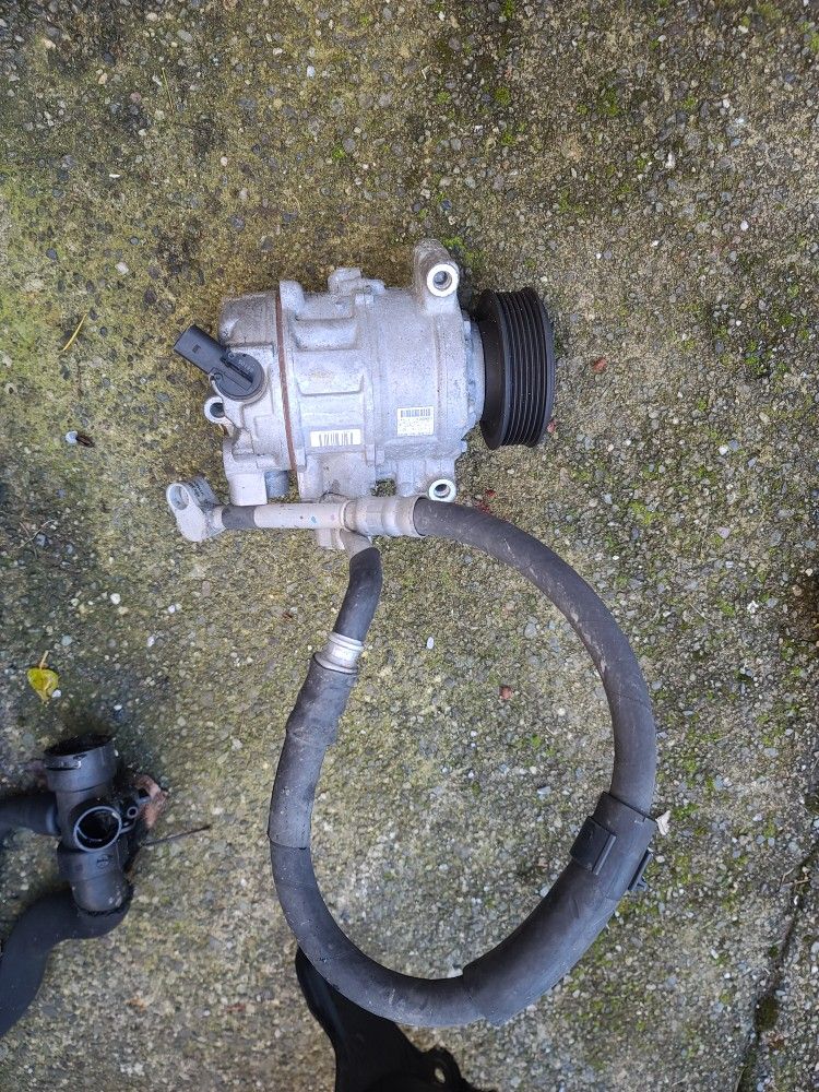 Water Pump Part For Audi A4 2006