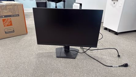 DELL COMPUTER MONITOR 24" GENTLY USED - MULTIPLE AVAILABLE