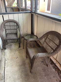 Barely Used Patio Furniture Set