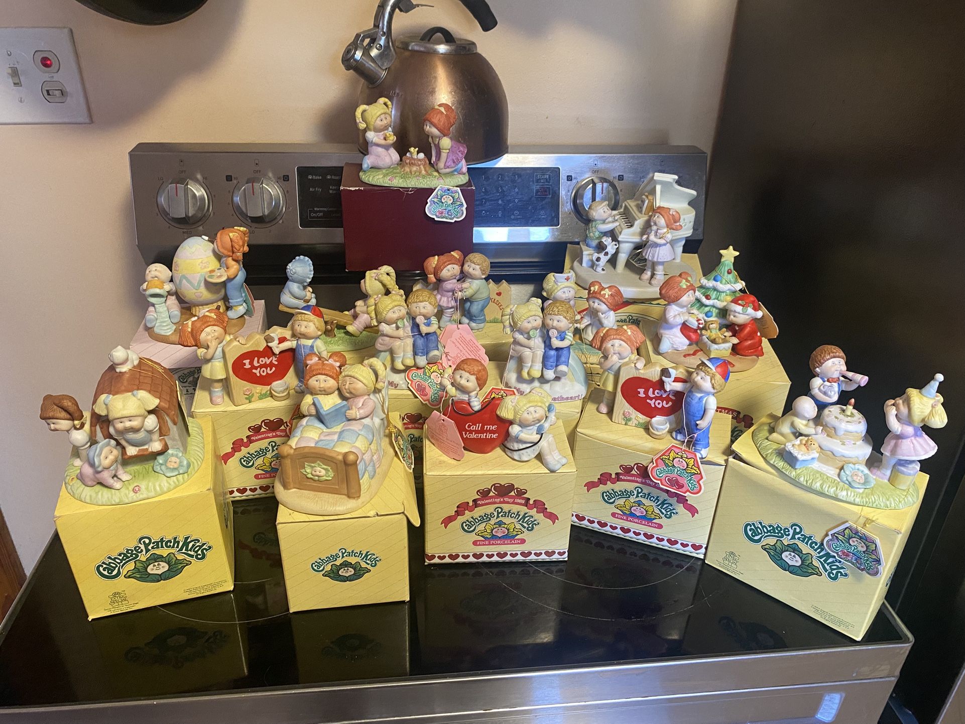 Nice Collectible 1983-84 Cabbage Patch Kids