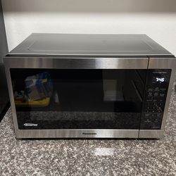 Panasonic NN-SC668S Inverter 1200W Stainless Steel Microwave – 1.3 cu ft