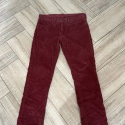 Vintage Levi’s Burgundy Corduroy Pants – Classic Fit