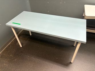 Used table / desk