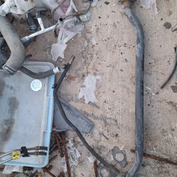 Front Sway Bar 2017 Chevrolet Silverado 2wd Pickup. Good Used. Apache Junction Arizona 