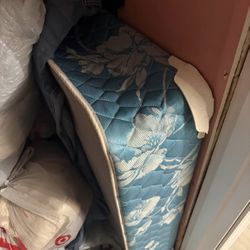 Free Twin Mattress Base