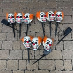 3 Piece Animated Laughing Clown Skulls With Stakes Funny Fashions