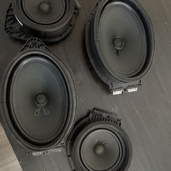 Bose speakers - set of 4