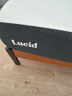 Queen Foam Mattress & Adjustable Frame