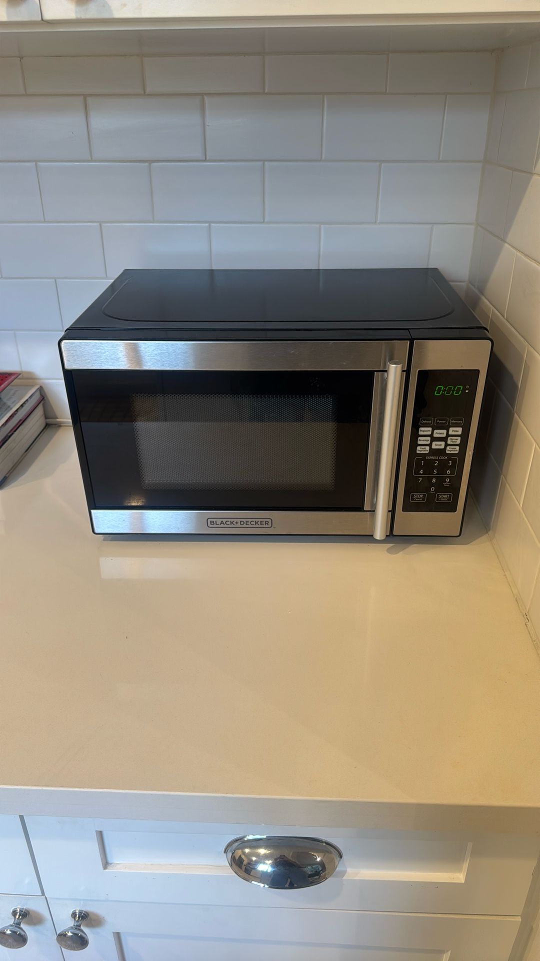700 W Microwave