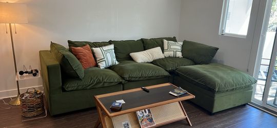 Albany Park - Kova Pit Sectional (PICK UP AFTER JUNE 12th)