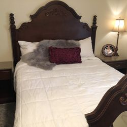 Queen  Bedroom Suite - 5 Pieces 