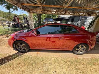 2010 KIA Forte Koup