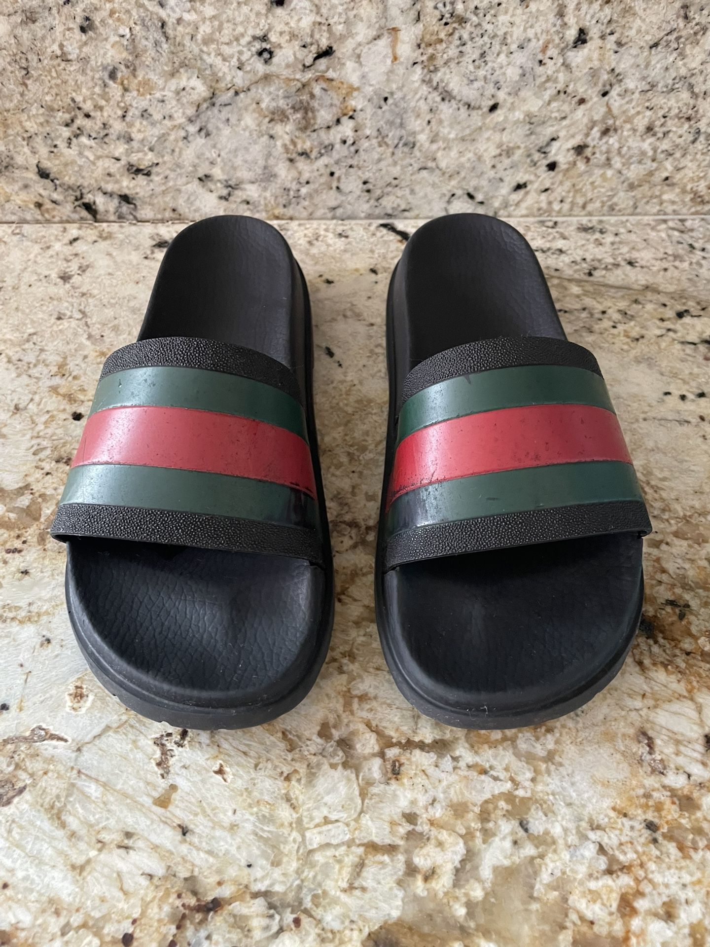 Gucci Web Men's Rubber Pool Slides/Sandal Black Red Green Men’s Size 8