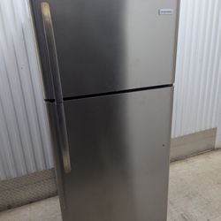 Frigidaire Stainless Refrigerator/Freezer 