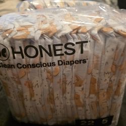 Brand New Honest Diapers Size 5