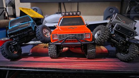 1/24 crawlers fms and axial