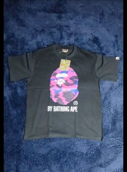 Bape shirt 30$ size medium