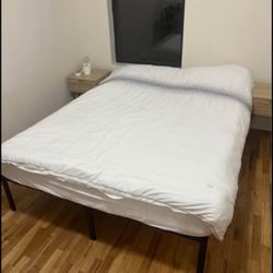 Bed Mattress + Base - queen size 