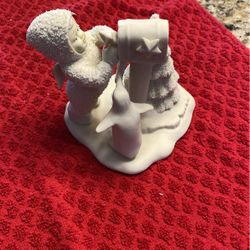 Dept 56 Snowbabies Mailing Out A Star