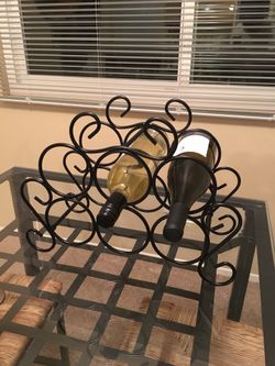 7 bottle metal wine rack with black finish