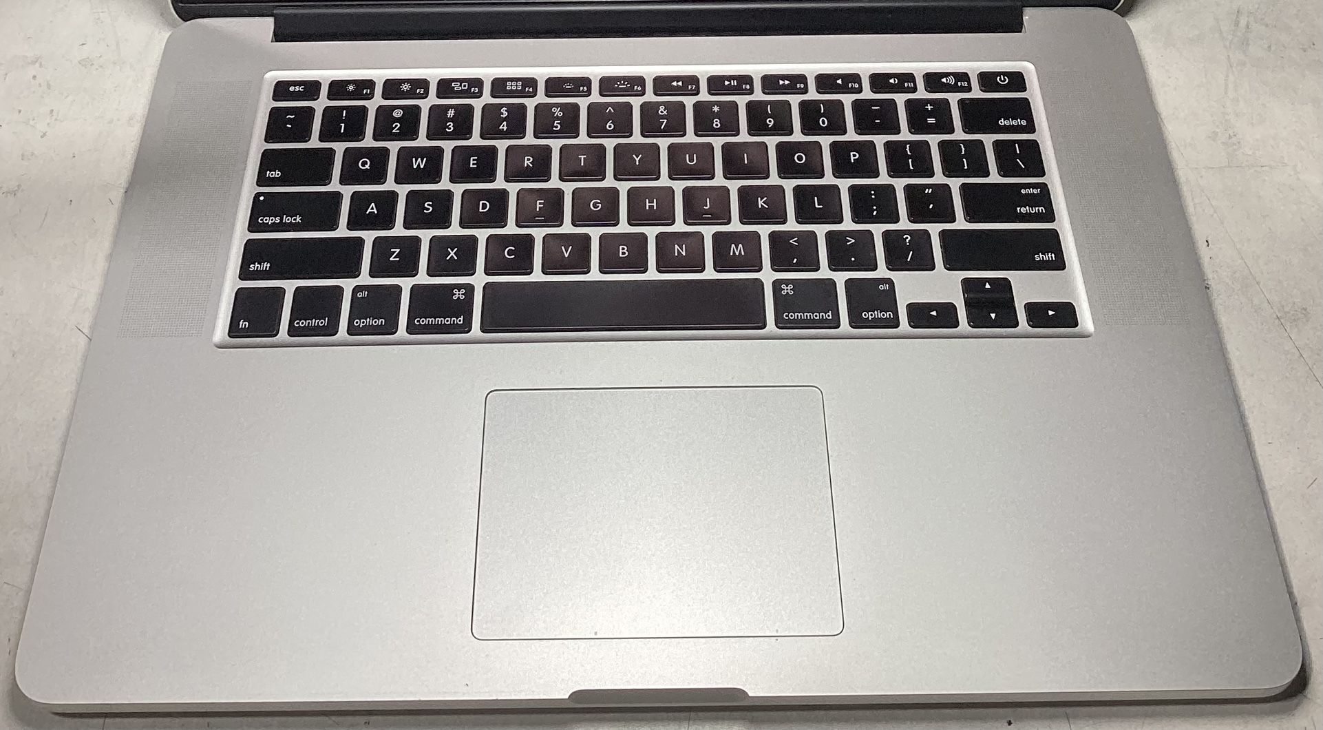 Mid 2015 Apple MacBook Pro Retina 15” A1398 (Intel i7 4980HQ @ 2.8