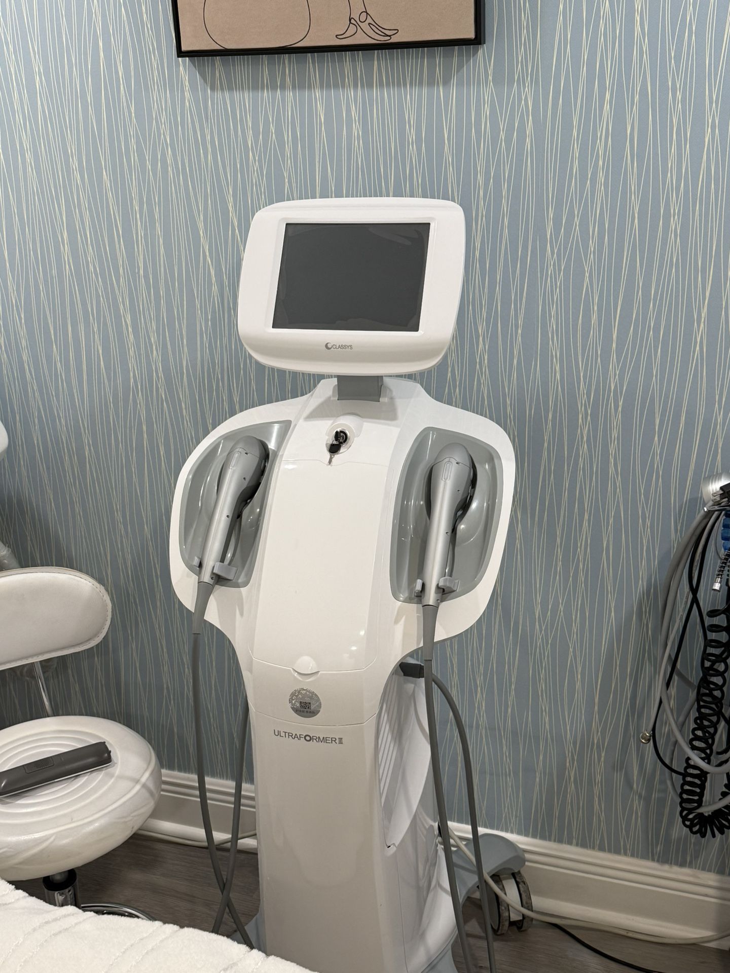 Facial Lifting Machine 