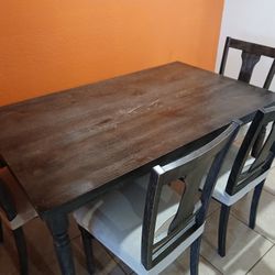 Dining Table & 4 Chairs