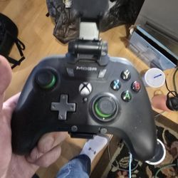 Moga Gaming Controller With Removable Phone Holder