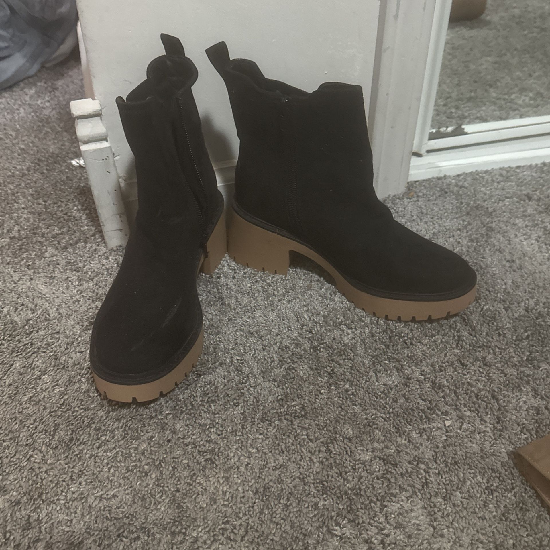 Black ankle Boot