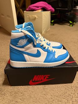 Jordan Retro 1 OG “UNC” 2015 Size 9 Men