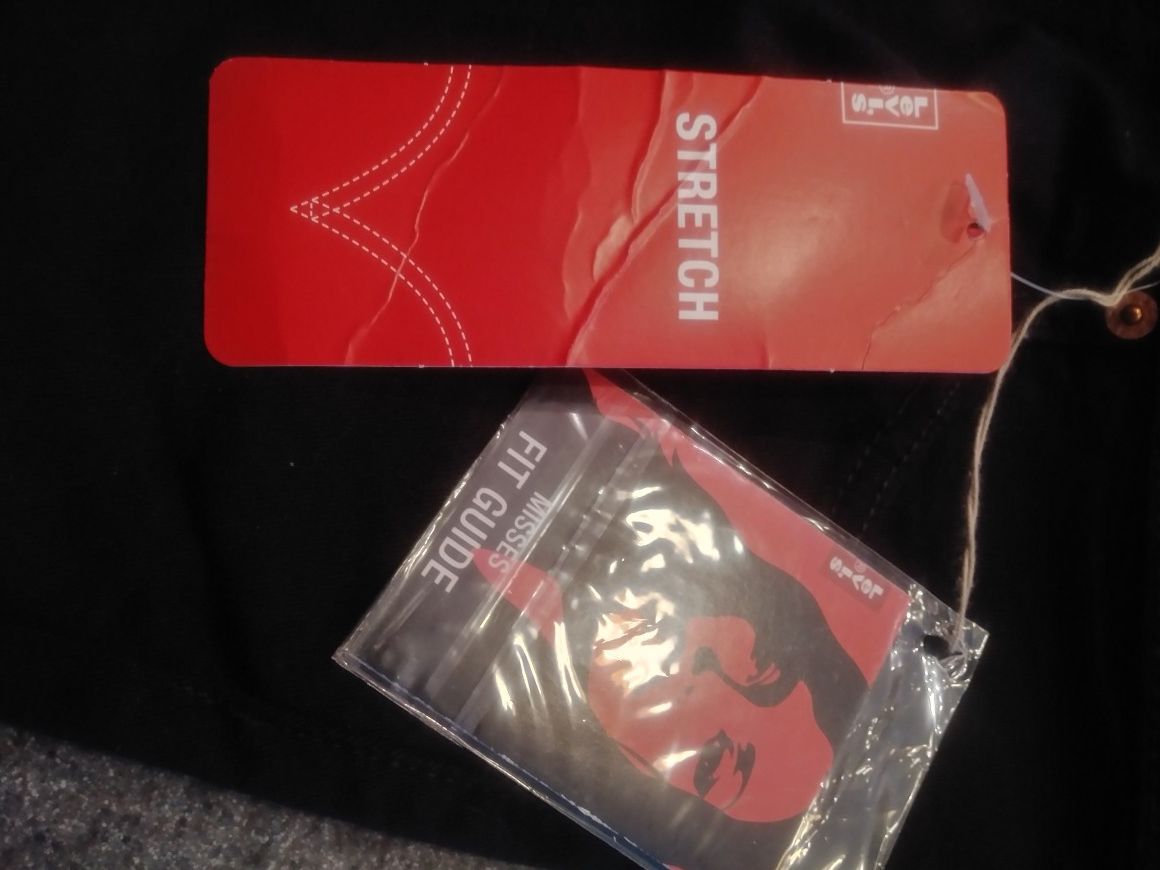 Levis women