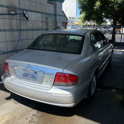 2005 Hyundai Sonata V6. $1,900 Obo