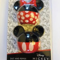 Disney ceramic Mickey and Minnie Salt and Pepper Set