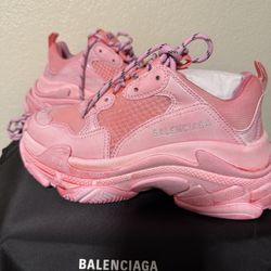 Brand New Balenciaga Women’s Shoes – Size 7 (Pink)