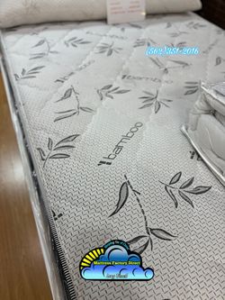 Black bamboo Queen mattress and box spring bed set Colchon y tambor